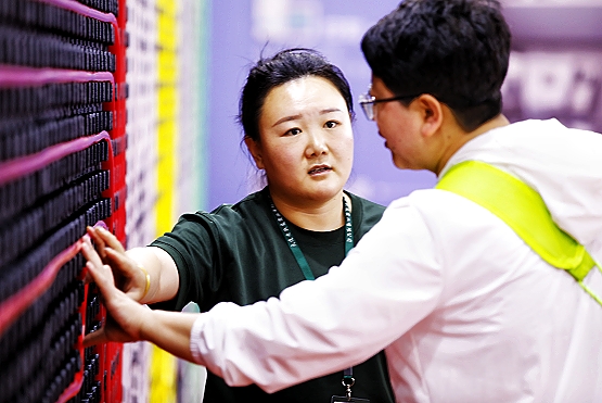 地暖不夠暖心？與眾不同的終身免費上門服務(wù)解